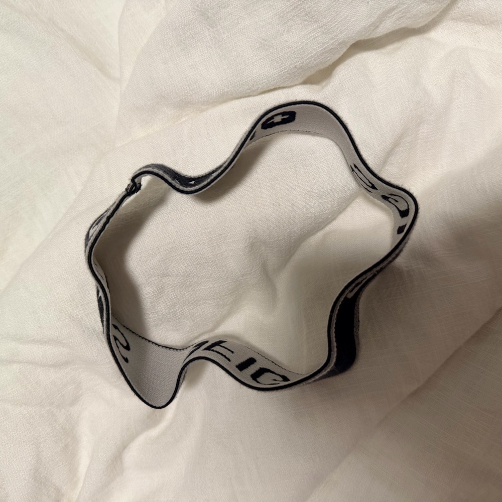 Figs graphic head band - Picture 4 of 4